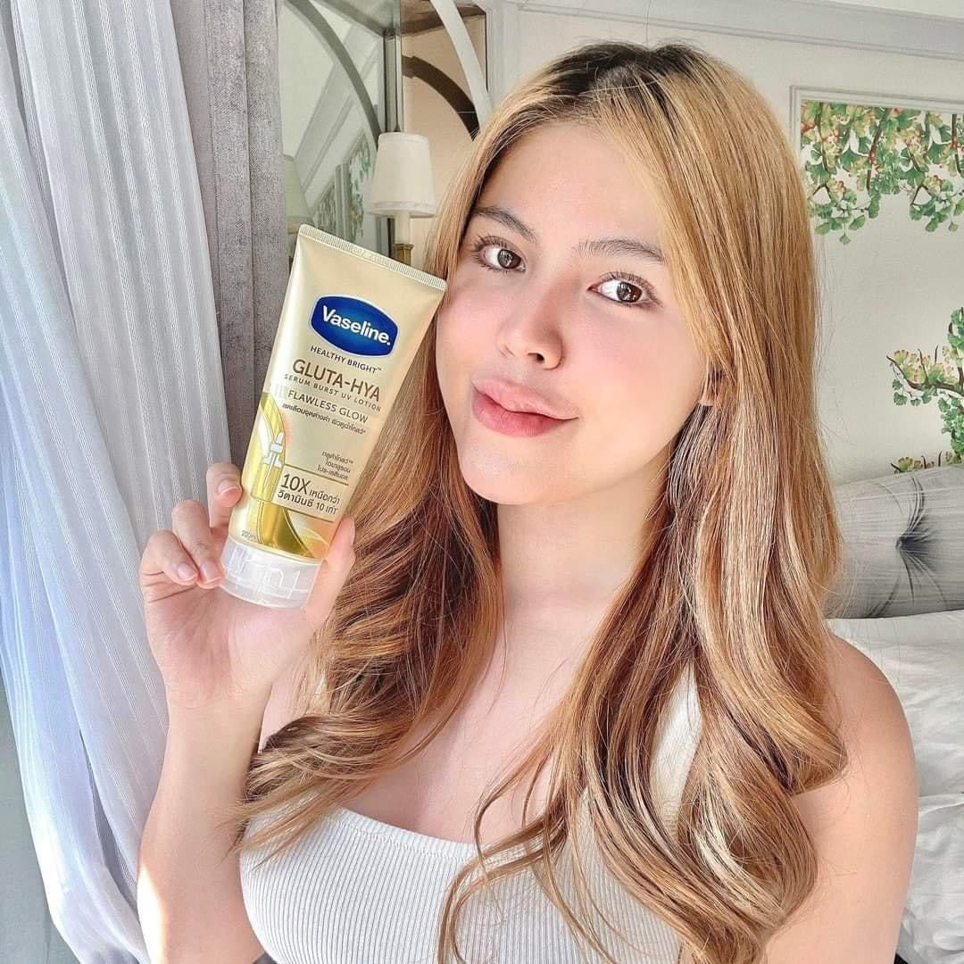 Vaseline Gluta - HYA Glow Serum 10x Whitening Lotion 300ml (Gold)